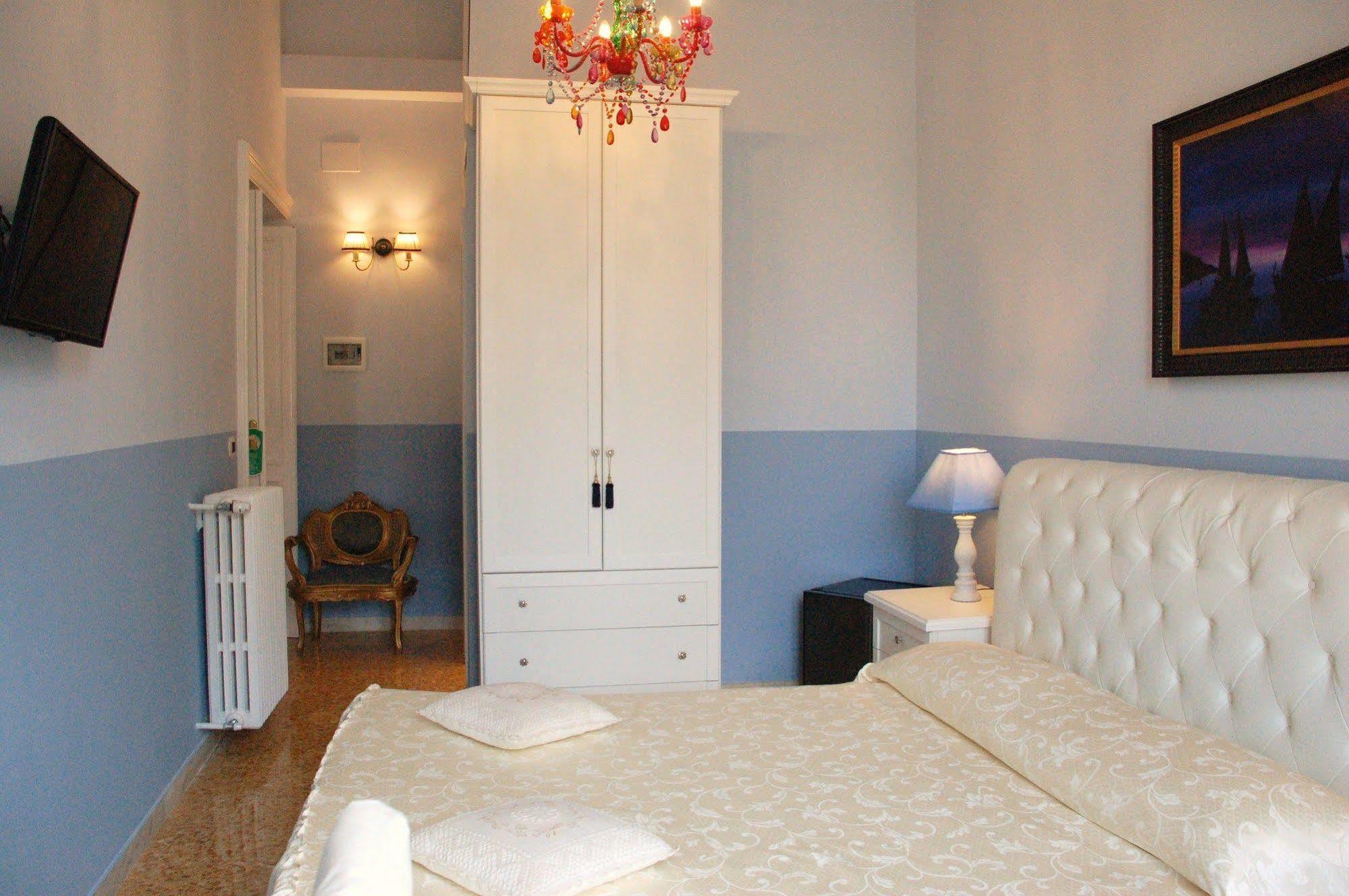 Charme Holidays Colosseum Gasthuis 2*