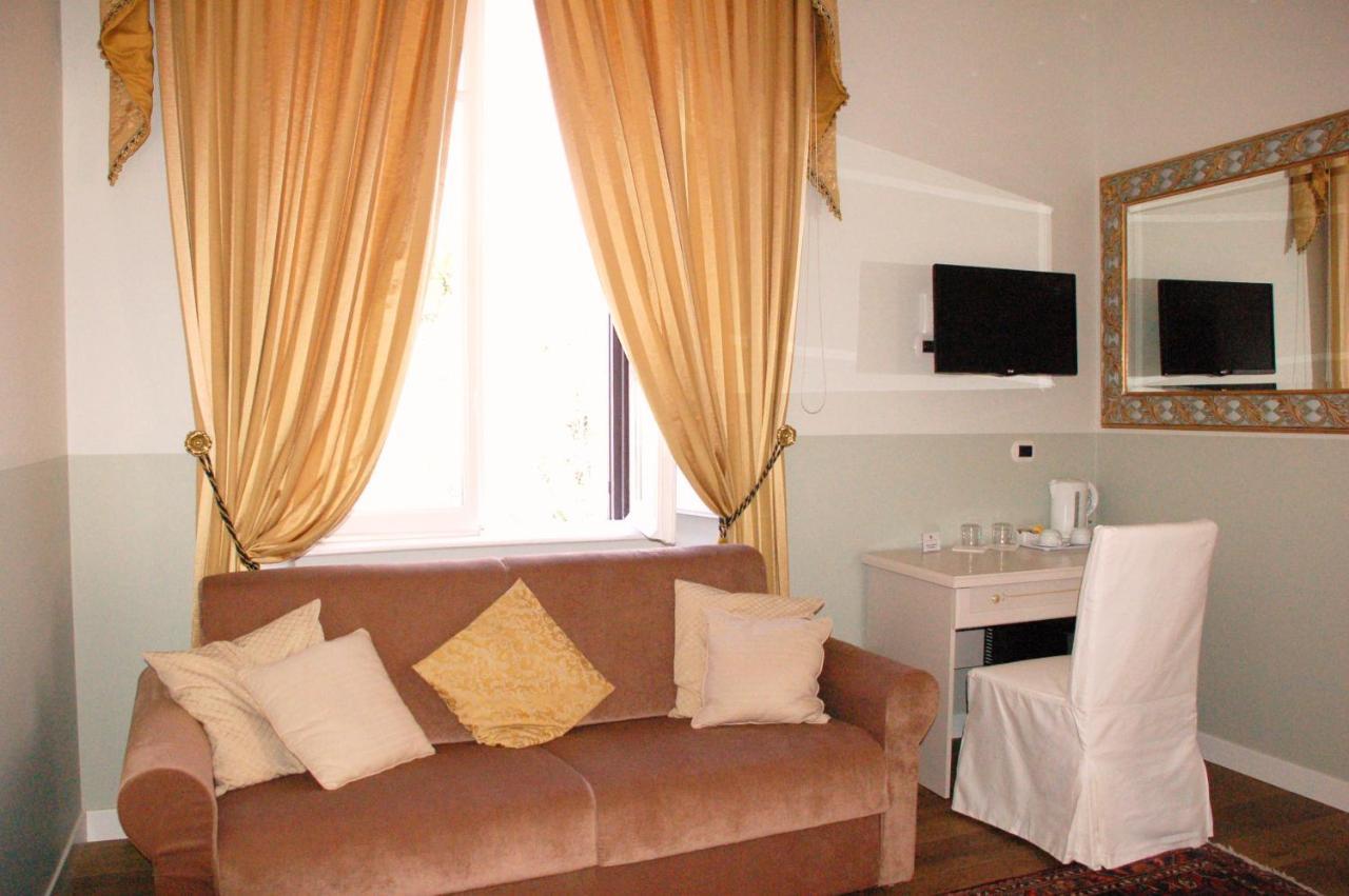 Gasthuis Charme Holidays Colosseum 2*